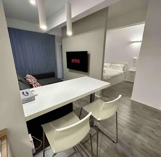 Cozy Design Studio Apartment In Porta Maggiore.